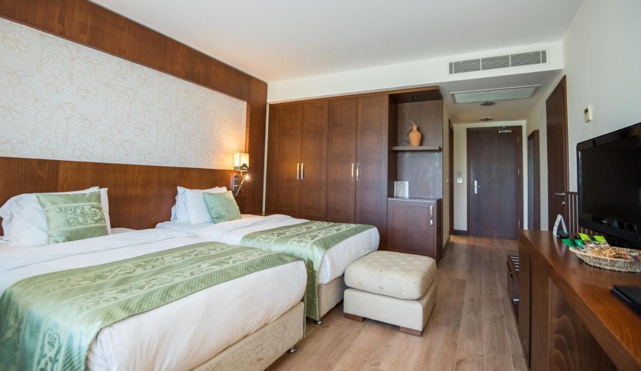 Korineum Golf & Beach Resort Agios Georgios  Exterior photo