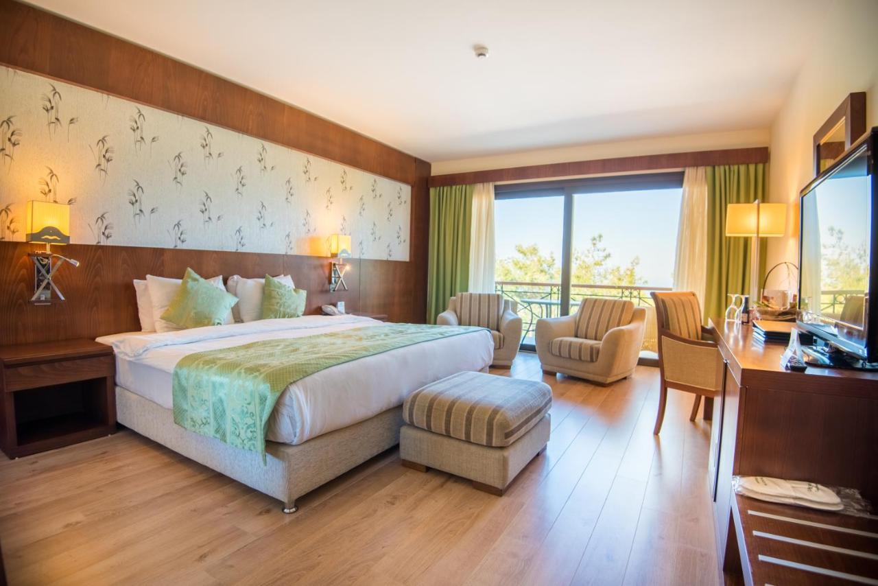 Korineum Golf & Beach Resort Agios Georgios  Exterior photo